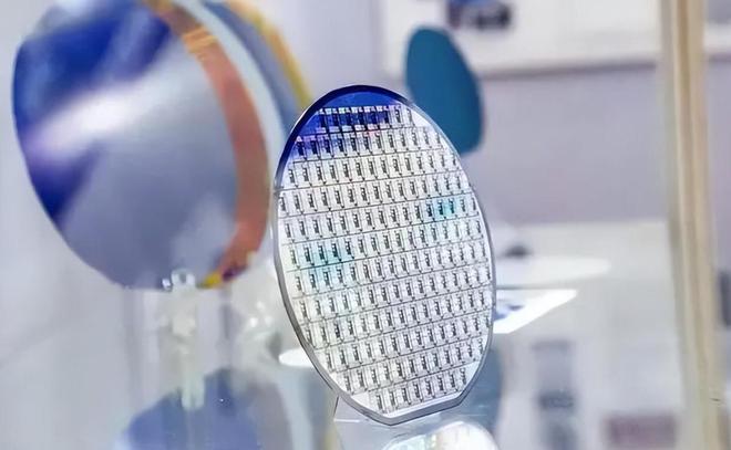 国产光刻呼之欲出！哈工大光刻光源技术获奖未来是EUV的天下？(图8)