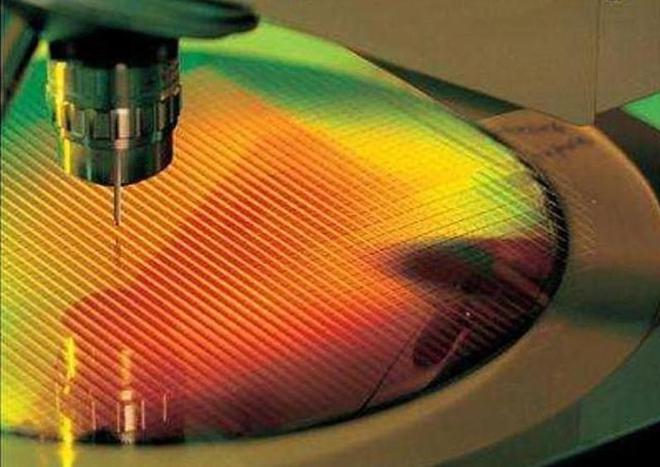 国产光刻呼之欲出！哈工大光刻光源技术获奖未来是EUV的天下？(图20)