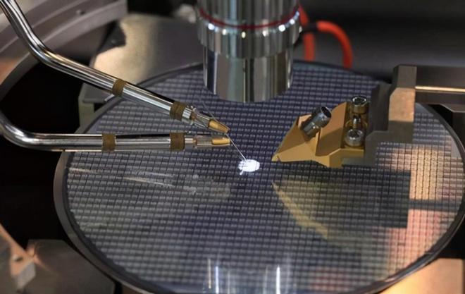 国产光刻呼之欲出！哈工大光刻光源技术获奖未来是EUV的天下？(图22)