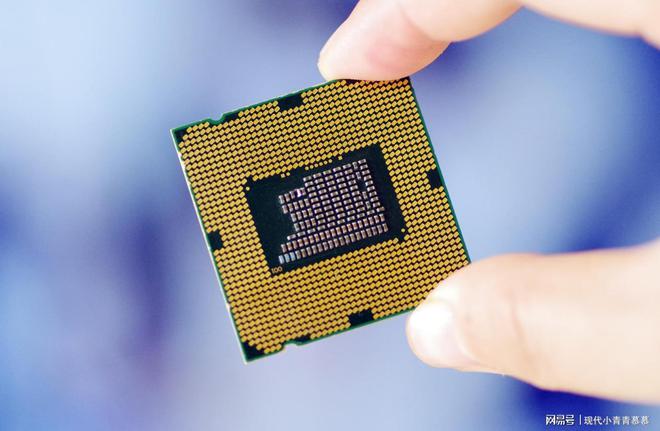 中国近三年芯片进口额对比：21年28万亿22年276万亿23年呢(图1)