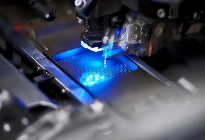 凭一国之力造出光刻机意味着什么？或将成第四次工业革命引领者