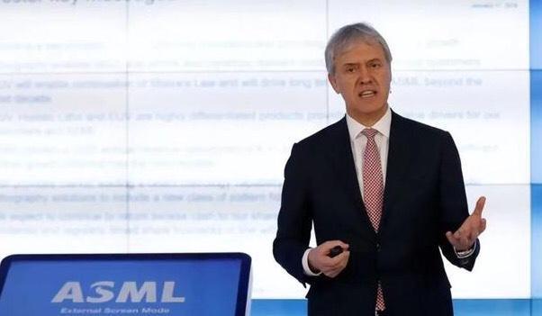 光刻机风云：老美施压荷兰导致ASML停止为中国维护先进光刻机