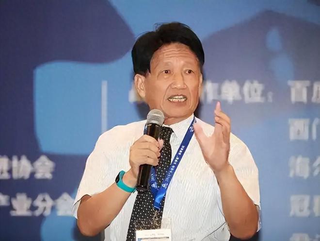 中科大教授：5纳米芯片难度超10倍150亿个晶体管怎么放？